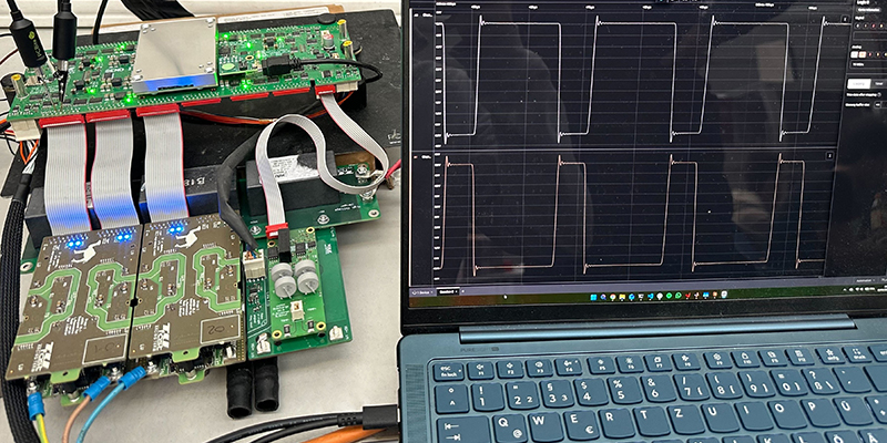 Testaufbau der TUfast Motorsteuerung mit Leistungselektronik und Messsignalen auf einem Laptop